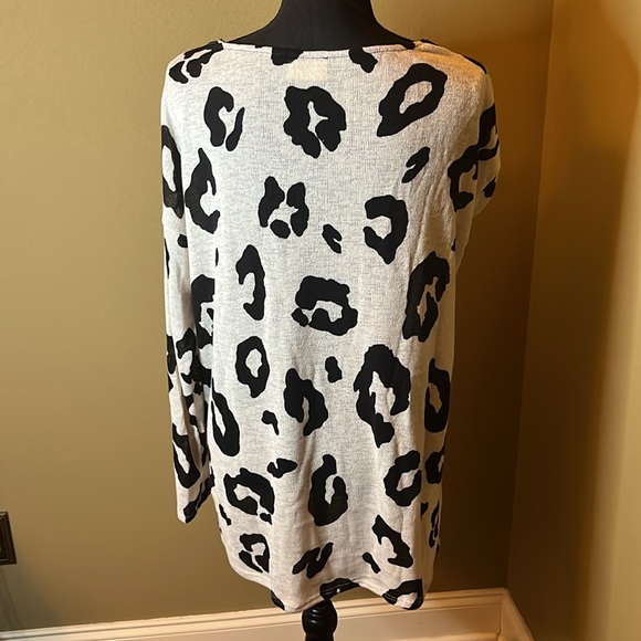 Leopard print top with black lace trim at neck.  NWOT - Picture 11 of 11